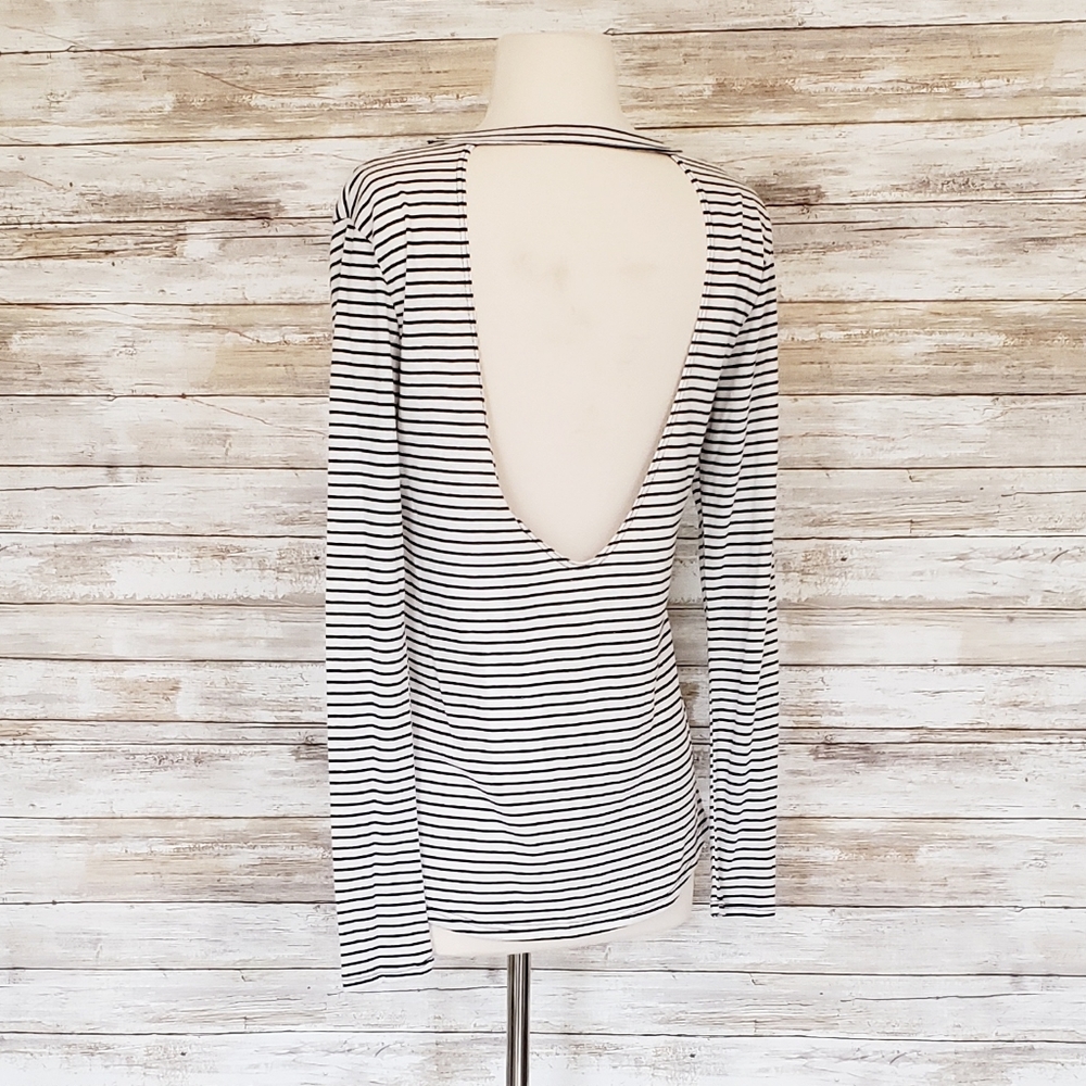 Dance & Marvel open back long sleeve top Med